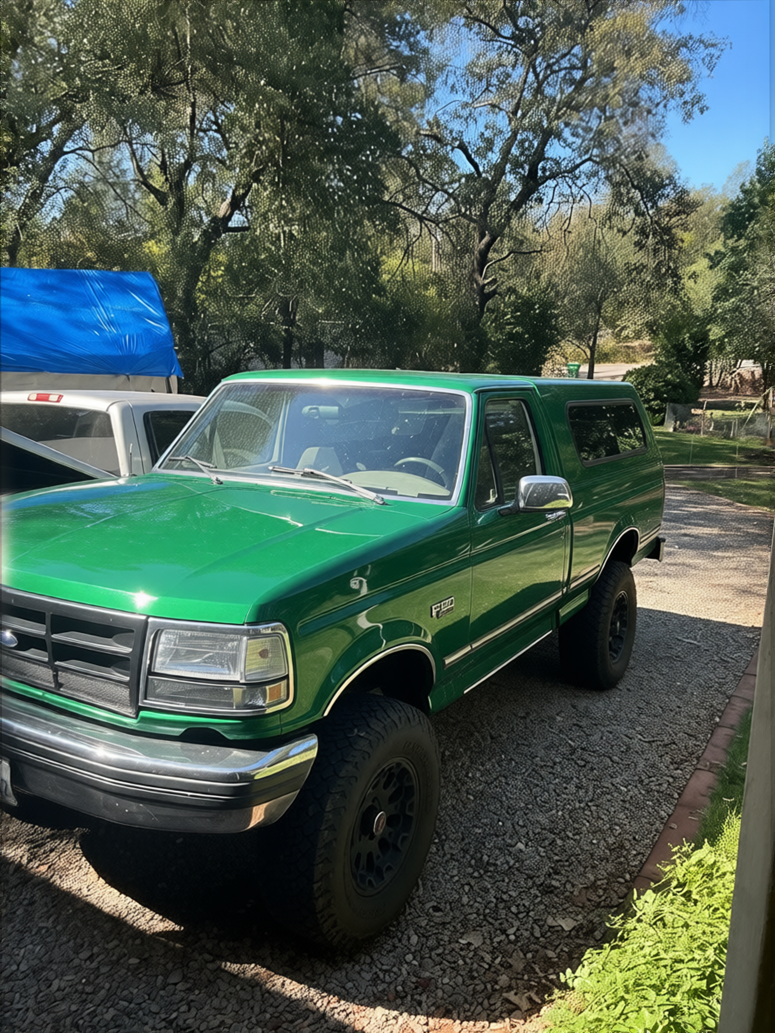 Car rendered in Racing Green gloss paint