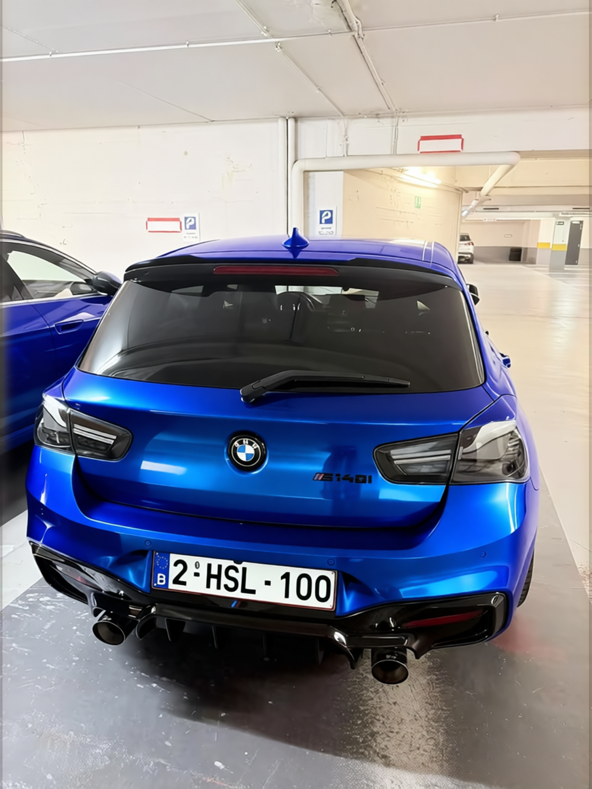 BMW 1 Series rendered in Royal Blue gloss wrap
