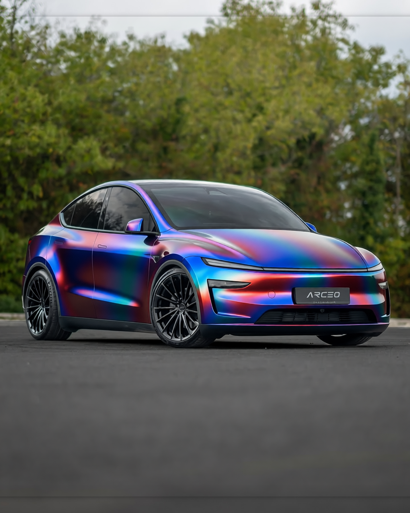 Tesla Model Y rendered in Satin ColorFlow Roaring Thunder Blue/Red gloss wrap