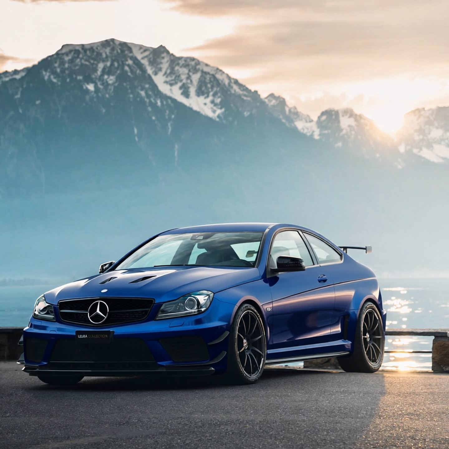 Mercedes-Benz C63 AMG in Gloss Midnight Blue, gloss finish