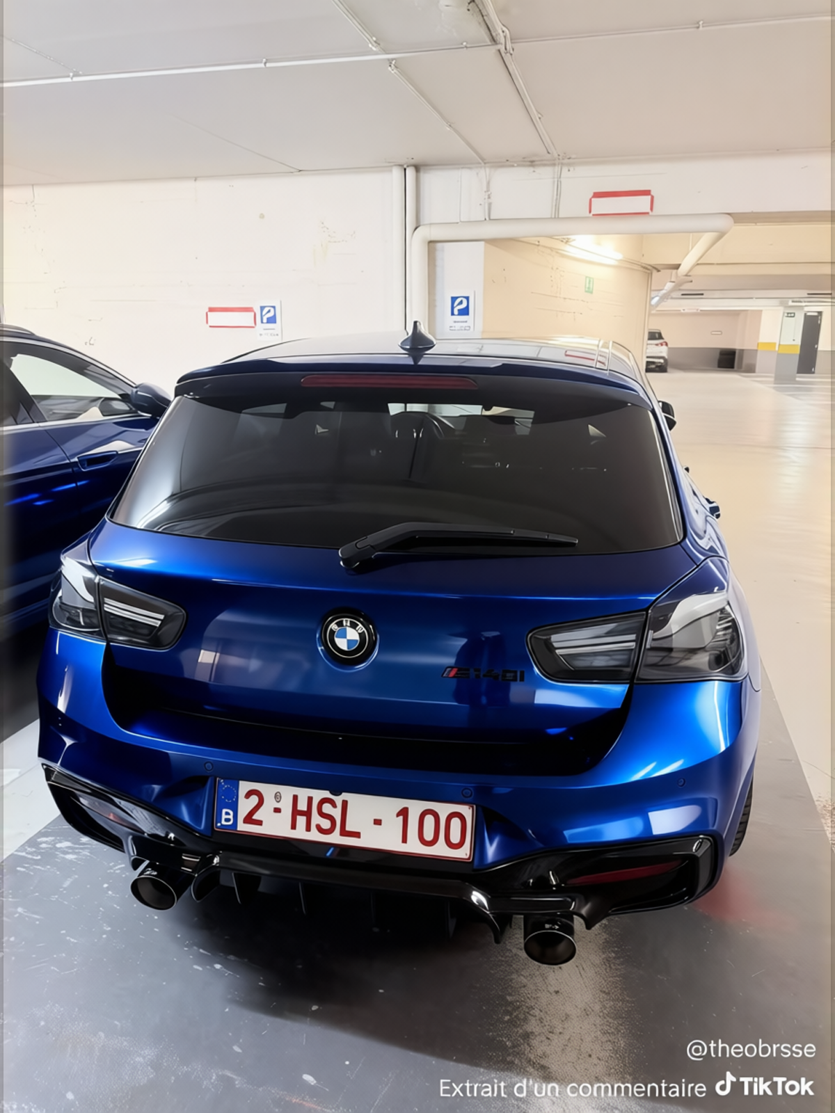 BMW 1 Series rendered in Gloss Midnight Blue gloss wrap