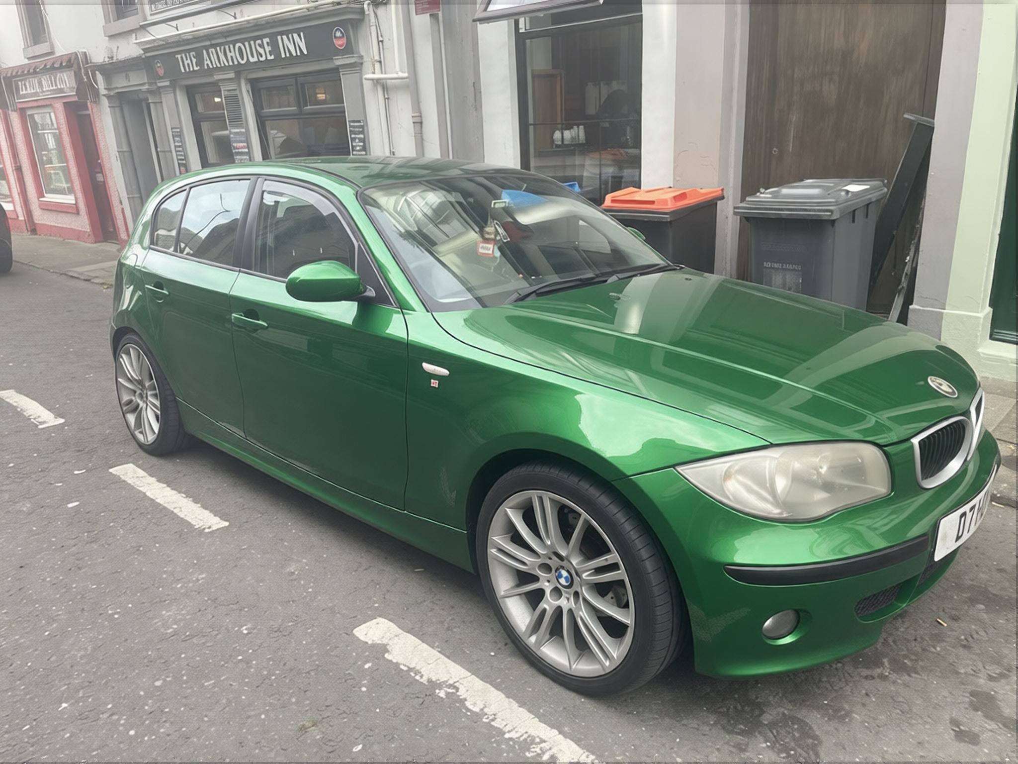 BMW 1 Series rendered in Racing Green gloss paint